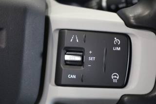 LAND ROVER Defender usata 26
