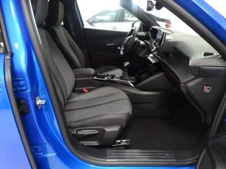 PEUGEOT 2008 usata, con Fari LED