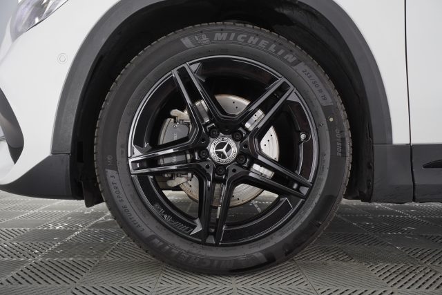 MERCEDES-BENZ CLA usata 13