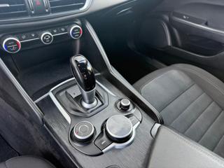 ALFA ROMEO Giulia usata, con Controllo automatico clima