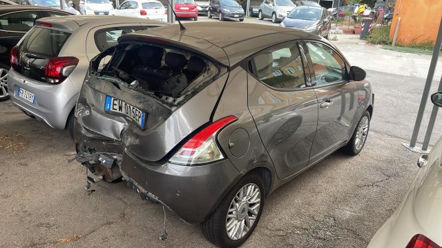 LANCIA Ypsilon usata, con Servosterzo