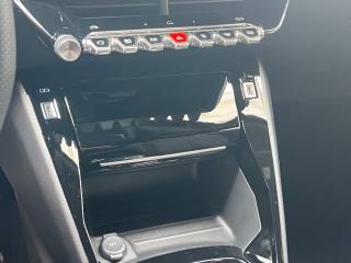 PEUGEOT 2008 usata, con Bracciolo