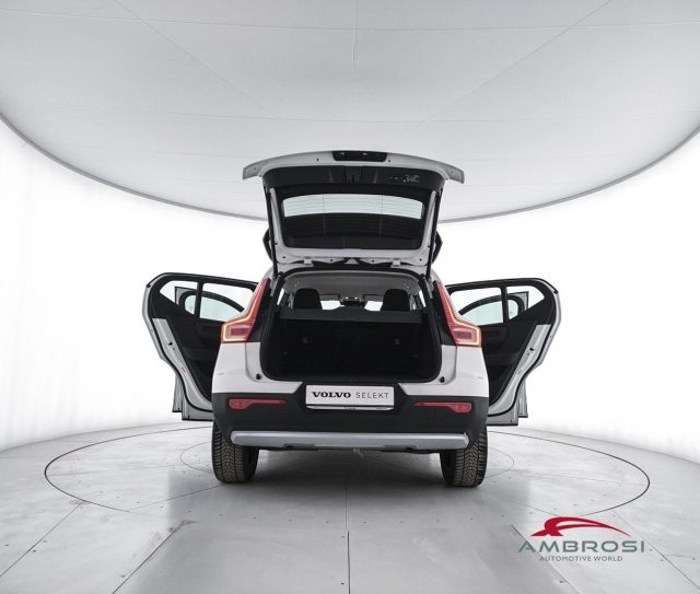 VOLVO XC40 usata 6