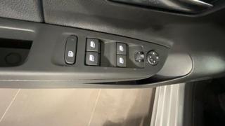 OPEL Corsa usata, con Vetri oscurati