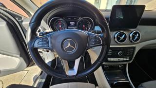 MERCEDES-BENZ GLA 200 usata, con Climatizzatore