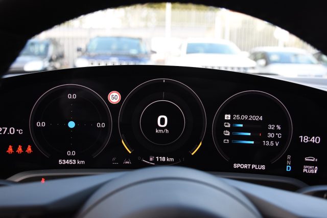 PORSCHE Taycan usata, con Autoradio digitale