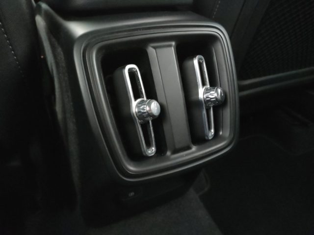 VOLVO XC40 usata, con Bluetooth