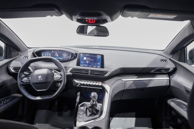 PEUGEOT 5008 usata, con Frenata d