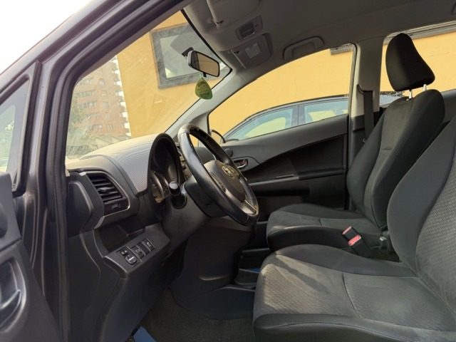 TOYOTA Verso-S usata, con Controllo trazione