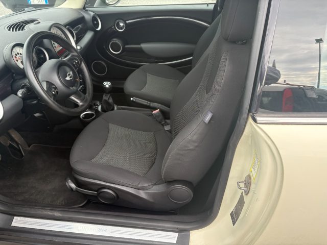 MINI Cooper D usata, con Alzacristalli elettrici