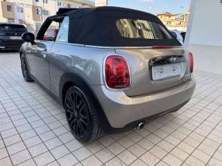 MINI Cooper D usata, con Park Distance Control