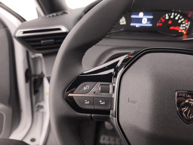 PEUGEOT 2008 usata, con Sistema di navigazione