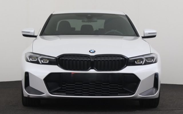 BMW 318 usata, con Servosterzo