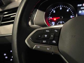 VOLKSWAGEN Passat Variant usata, con ESP