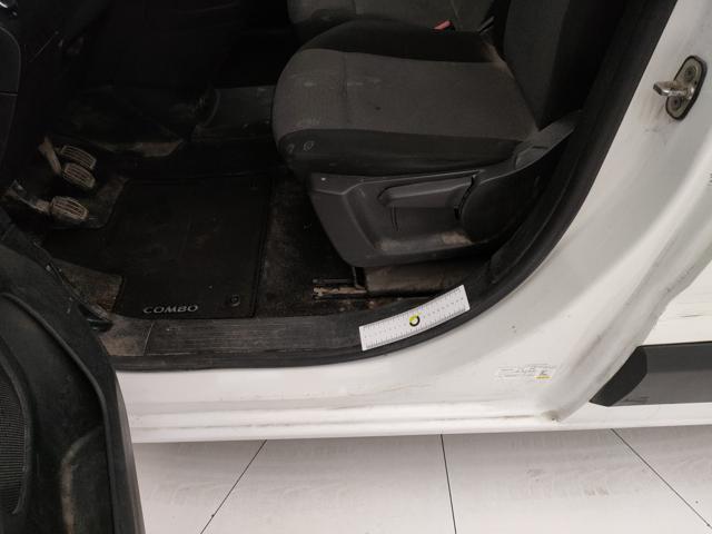 OPEL Combo usata 71