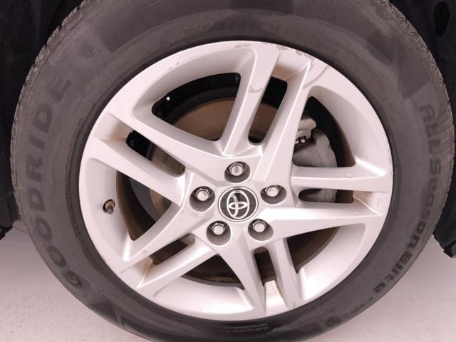 TOYOTA C-HR usata, con Autoradio digitale