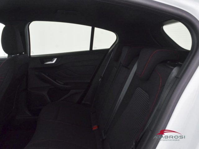 FORD Focus usata 9