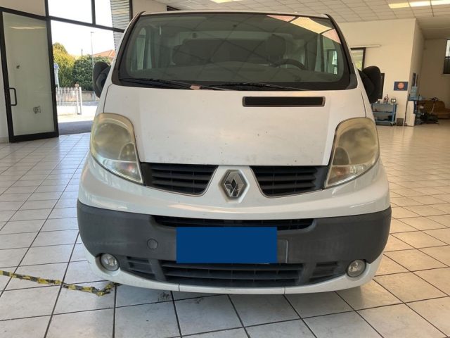 RENAULT Trafic usata, con USB