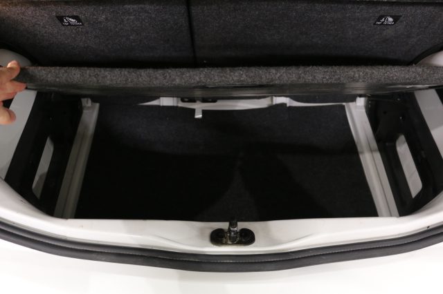 VOLKSWAGEN up! usata, con Sensore di pioggia