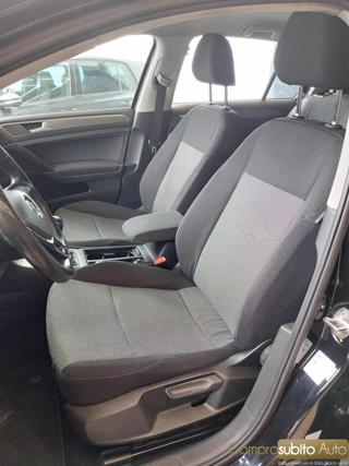 VOLKSWAGEN Golf usata, con Fendinebbia