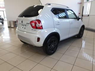 SUZUKI Ignis usata, con Autoradio