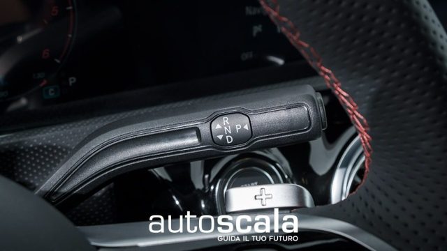 MERCEDES-BENZ A 200 usata, con Autoradio digitale