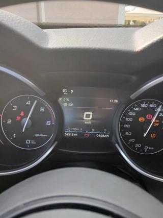 ALFA ROMEO Stelvio usata, con Fari Xenon