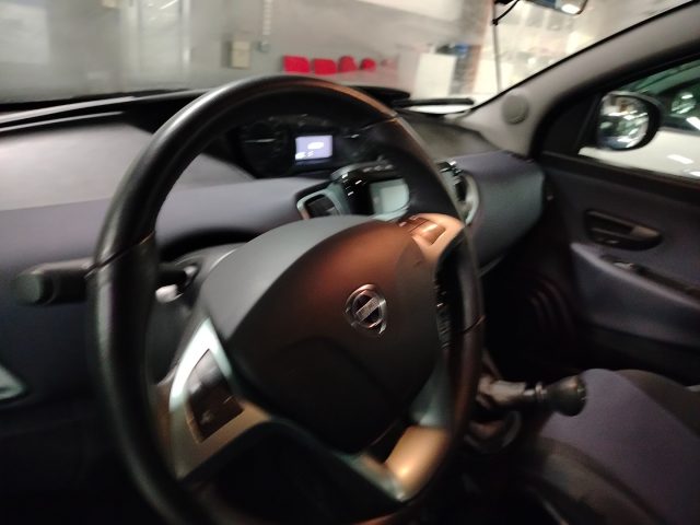 LANCIA Ypsilon usata 19