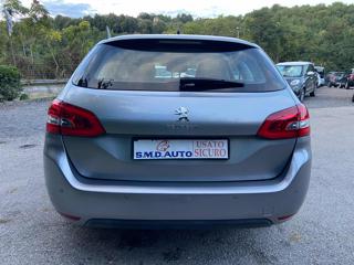 PEUGEOT 308 usata, con Volante in pelle