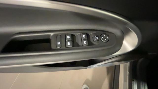 JEEP Avenger usata, con Servosterzo