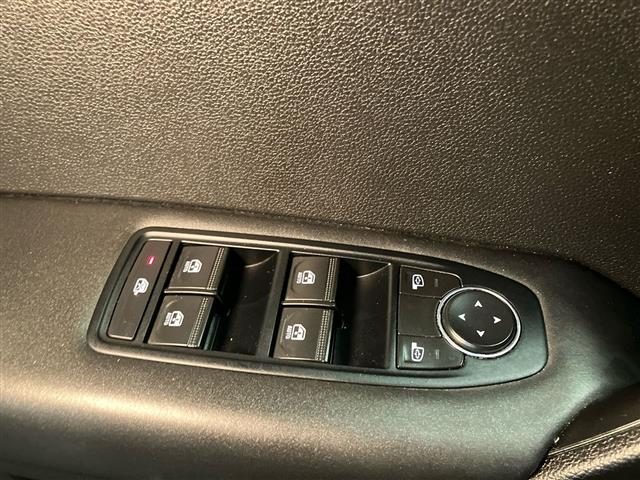 RENAULT Captur usata 23