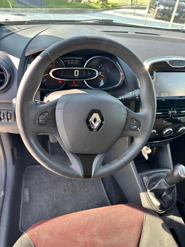 RENAULT Clio usata, con Sistema di navigazione