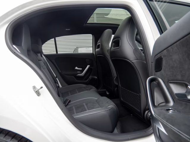 MERCEDES-BENZ A 180 usata, con Interni in pelle