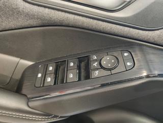 NISSAN Qashqai usata, con Controllo automatico clima