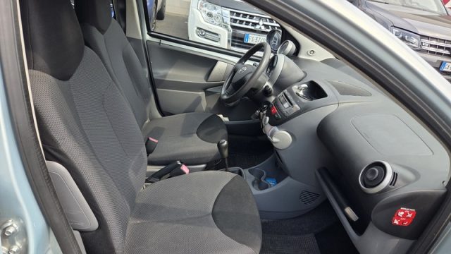 TOYOTA Aygo usata, con Autoradio