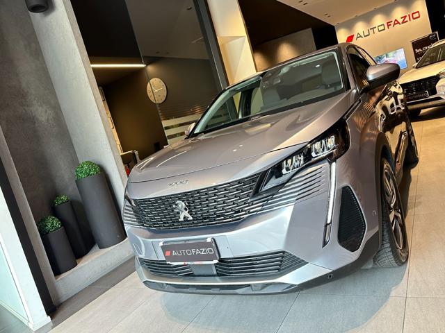 PEUGEOT 3008 usata, con Airbag