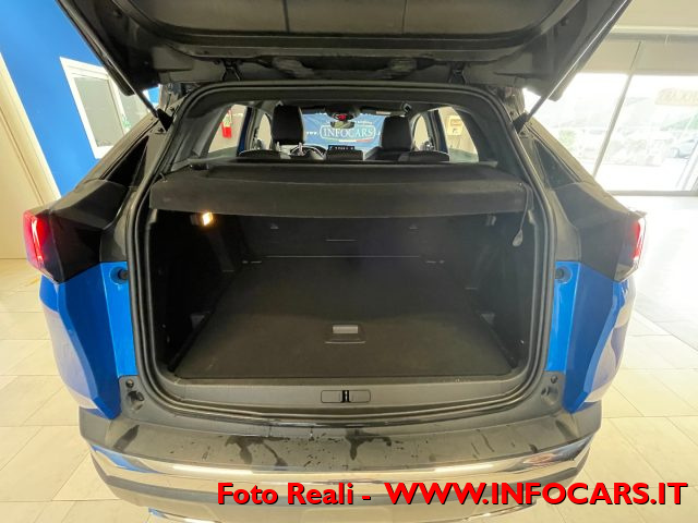 PEUGEOT 3008 usata, con Autoradio digitale