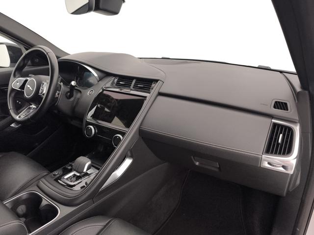 JAGUAR E-Pace usata, con Sensori di parcheggio posteriori