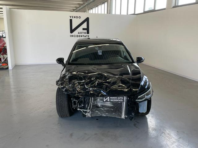 VOLKSWAGEN Golf usata, con Airbag