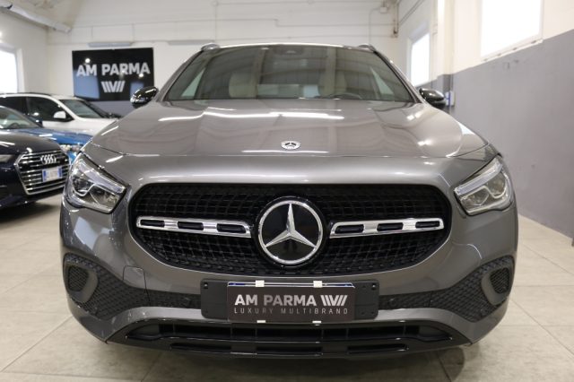 MERCEDES-BENZ GLA 200 usata, con Airbag