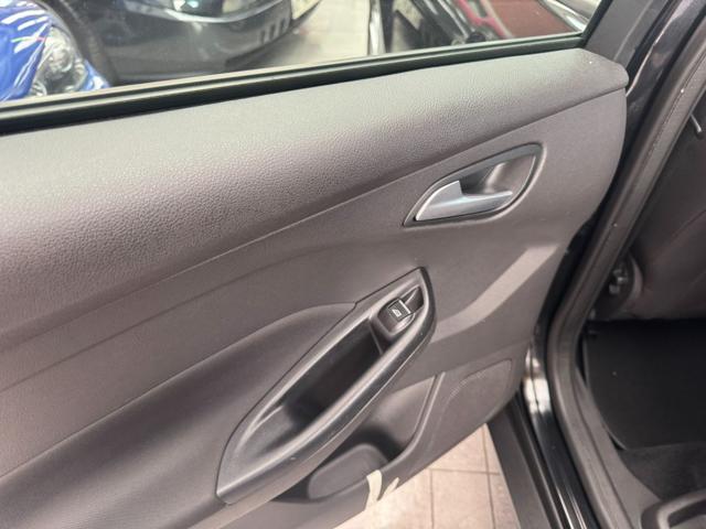 FORD Focus usata, con Volante in pelle