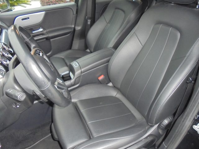 MERCEDES-BENZ GLB 200 usata, con Controllo trazione