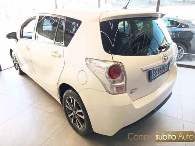 TOYOTA Verso usata, con Alzacristalli elettrici