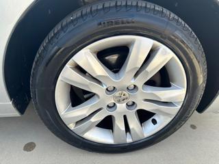 PEUGEOT 5008 usata, con Chiusura centralizzata