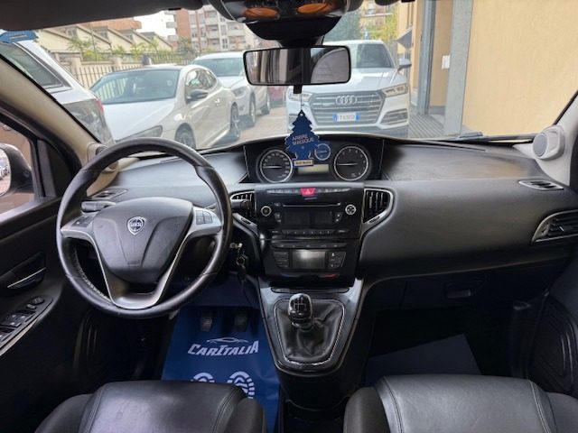 LANCIA Ypsilon usata, con Controllo automatico clima