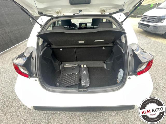 TOYOTA Yaris usata, con Cruise Control