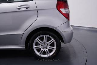 MERCEDES-BENZ A 180 usata 25