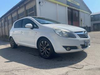 OPEL Corsa usata, con Airbag