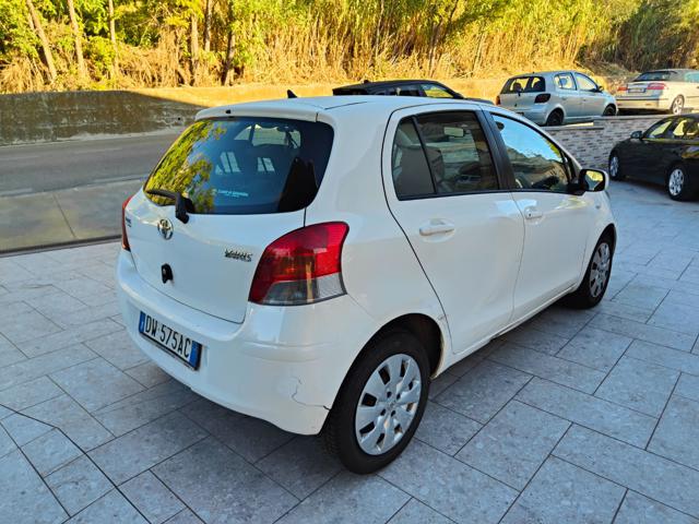 TOYOTA Yaris usata, con Airbag laterali