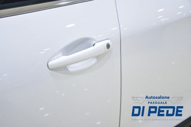 PEUGEOT 2008 usata, con Cruise Control